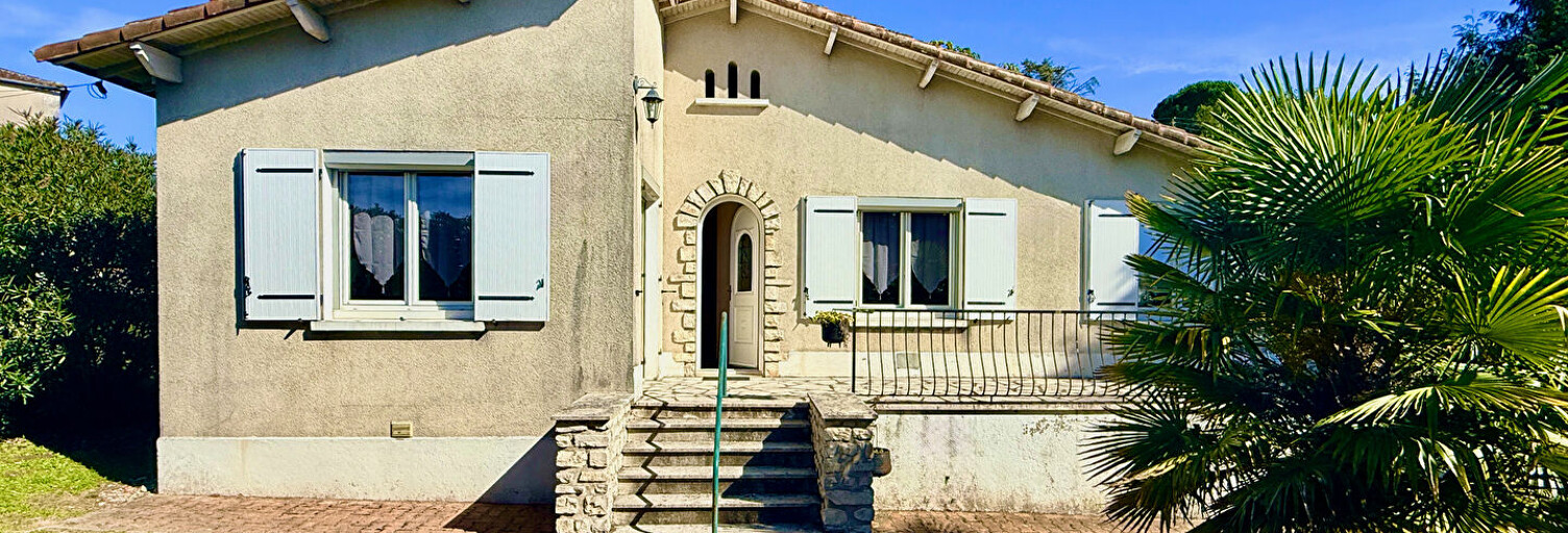 Maison 5 Pièces 88 m² à vendre à La Rochefoucauld-en-Angoumois (16110)