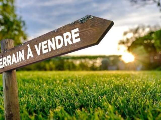 VENES - TERRAIN PLAT DE 825m2 — photo du bien