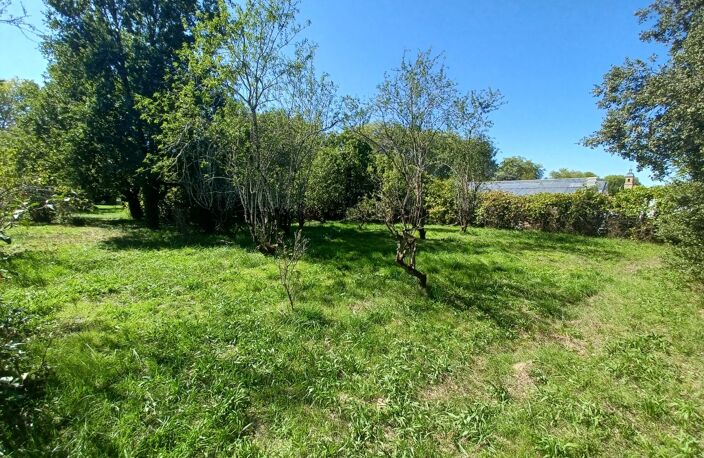 VENES - TERRAIN PLAT DE 825m2 — photo 2