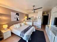 Cannes rue d'Antibes. Beau Studio lumineux — photo 2