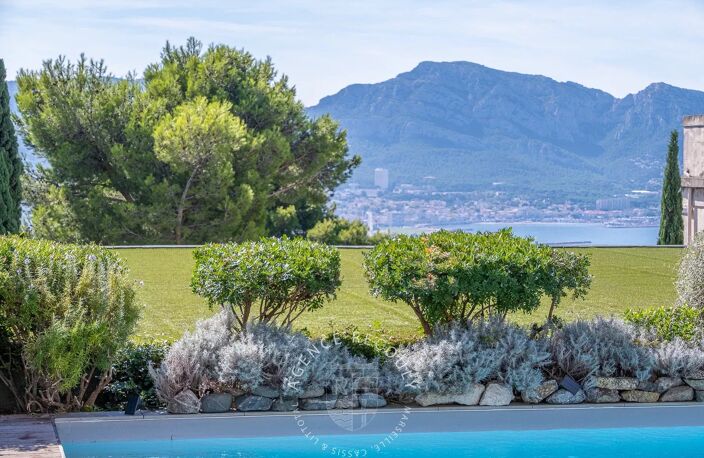 MAISON CONTEMPORAINE AVEC PISCINE ET VUE MER -  PERIER/ROUCAS - — photo 2