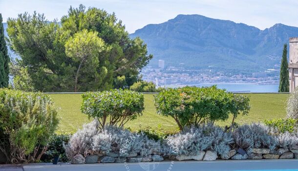 Villa / Maison 5 pièces  à vendre Marseille 8eme 13008