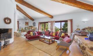 Maison 5 Pièces 230 m² à vendre à Tourrettes-sur-Loup (06140)