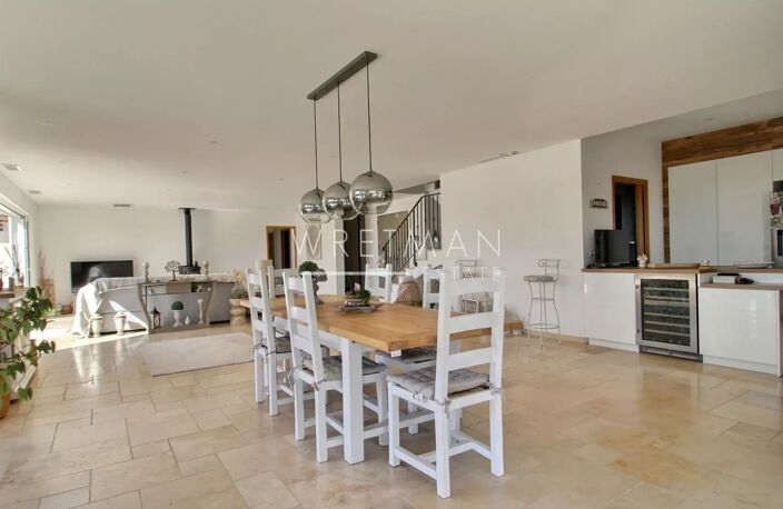 Recente maison à pied du village avec appartement indépendant - — photo 5
