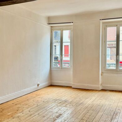 Appartement 3 pièces 980 €