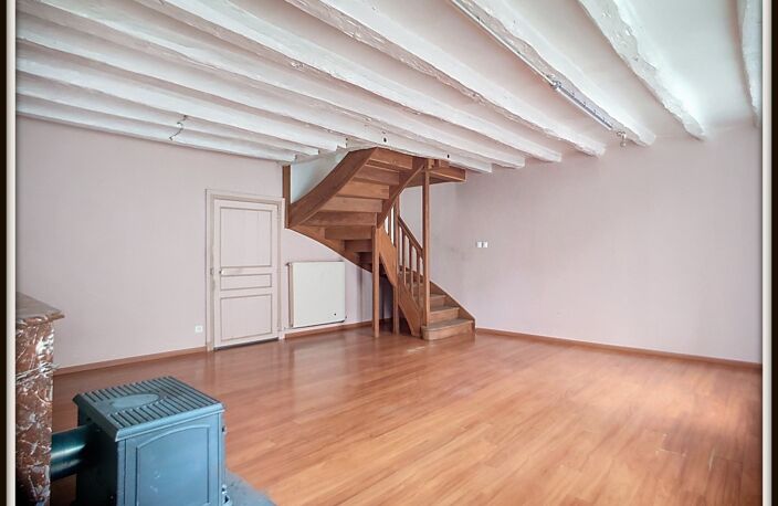 Maison avec cour, grand sejour BUZANCAIS (36) — photo 3