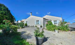 Maison 131 m² en viager Pont-l'Abbé-d'Arnoult (17250)