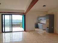 Appartement à louer 5 pièces MTSANGAMOUJI (976) — photo 2