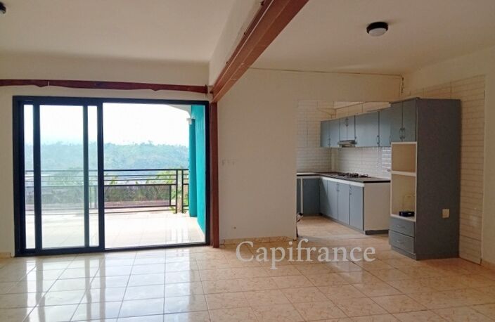 Appartement à louer 5 pièces MTSANGAMOUJI (976) — photo 2