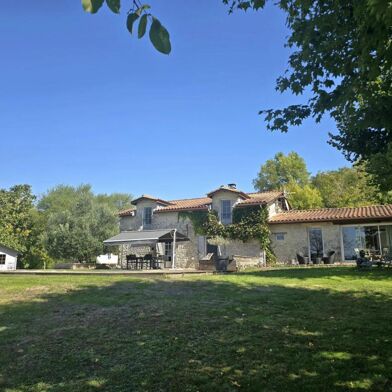 Maison 8 pièces 359480 €