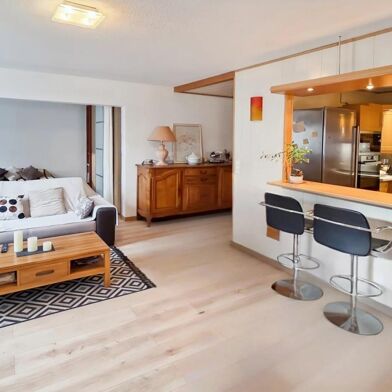 Appartement 5 pièces 330000 €