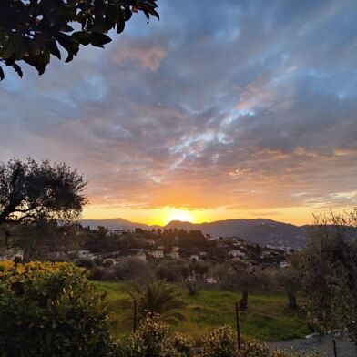 Terrain  1980000 €