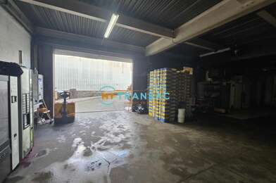 Local industriel  3300 €