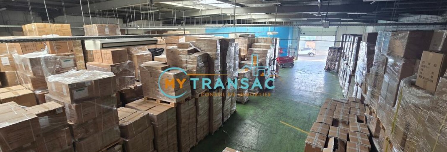 Local industriel  871 m² à louer à Montreuil (93100)