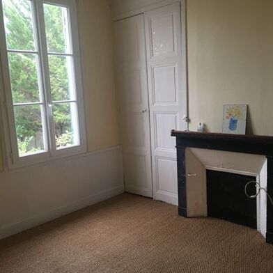 Appartement 1 pièces 370 €