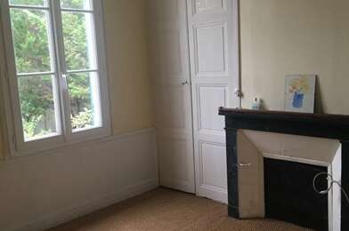 Appartement 1 pièces 370 €