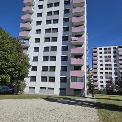 Appartement 4 pièces 900 €