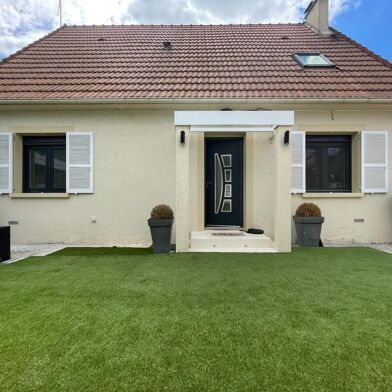 Maison 5 pièces 2100 €