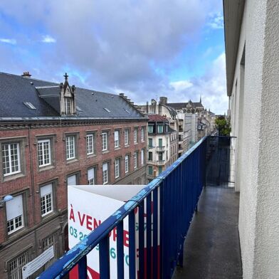 Appartement 4 pièces 151200 €