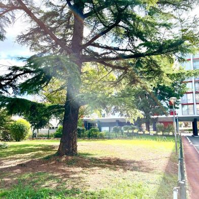 Appartement 5 pièces 220000 €