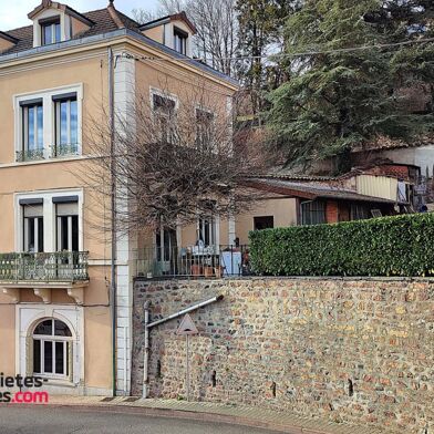 Immeuble  233000 €