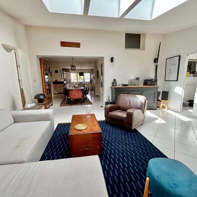 Maison 6 pièces 355600 €