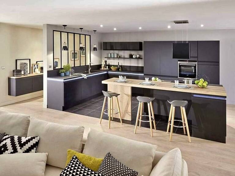 Grande maison familiale avec garage — photo 1