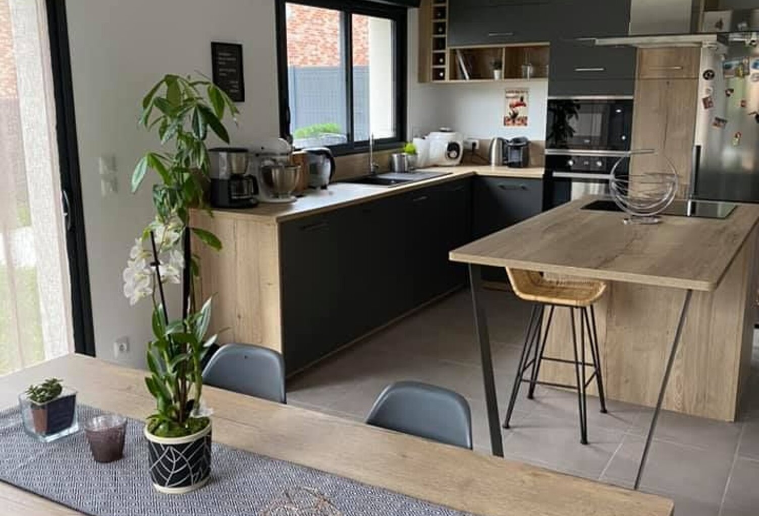 Maison plain-pied avec jardin et garage — photo 1