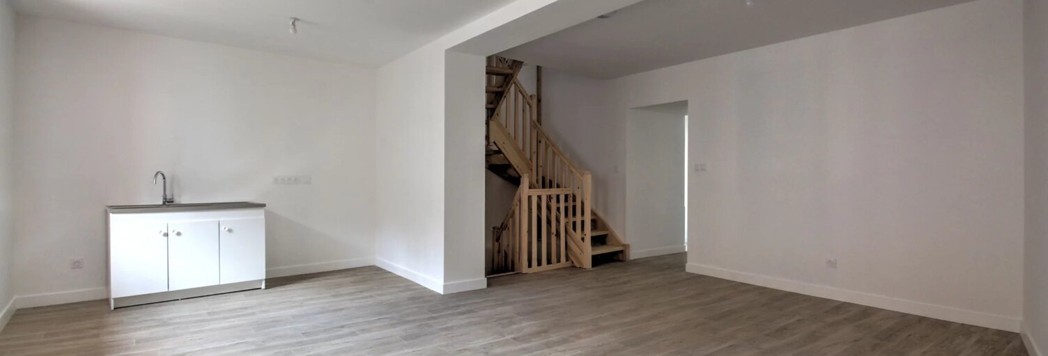 Maison 4 Pièces 90 m² à louer à Chagnon (42800)