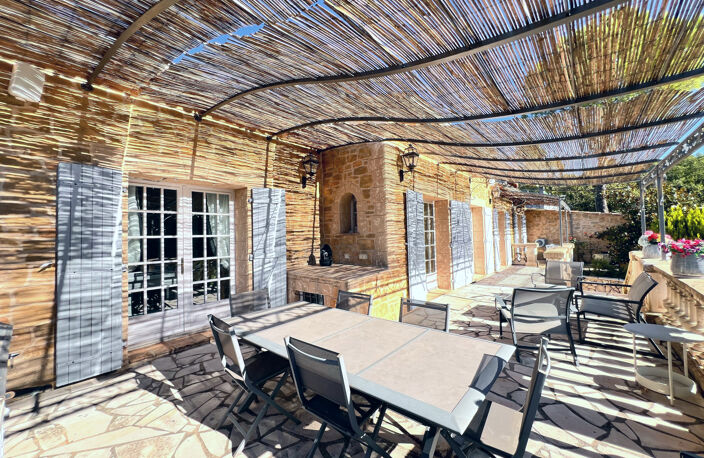 Le Tignet. Maison de 212 m2 sur un terrain de 1516 m2 au cal — photo 4