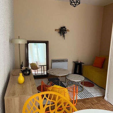 Appartement 1 pièces 450 €