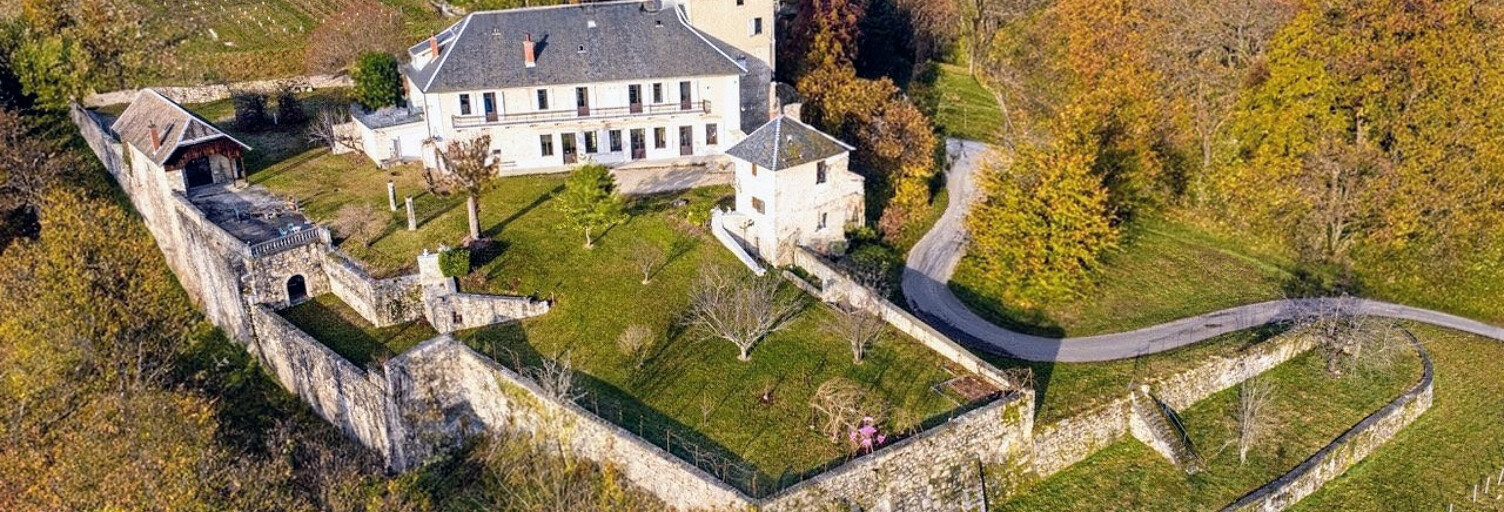 Maison 13 Pièces 400 m² à vendre à Apremont (73190)