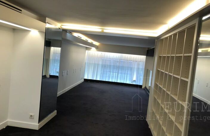 Local commercial — photo 4