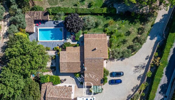 Propri&eacute;t&eacute; 10 pièces  à vendre Bastidonne (La) 84120