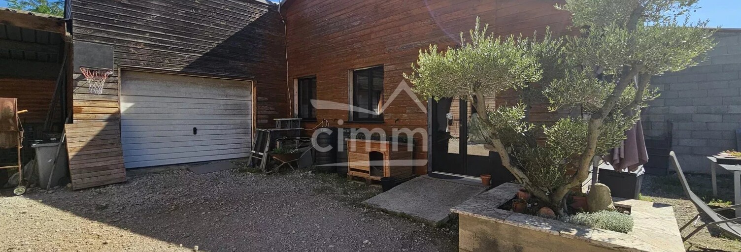 Immeuble  107 m² à vendre à La Brillanne (04700)