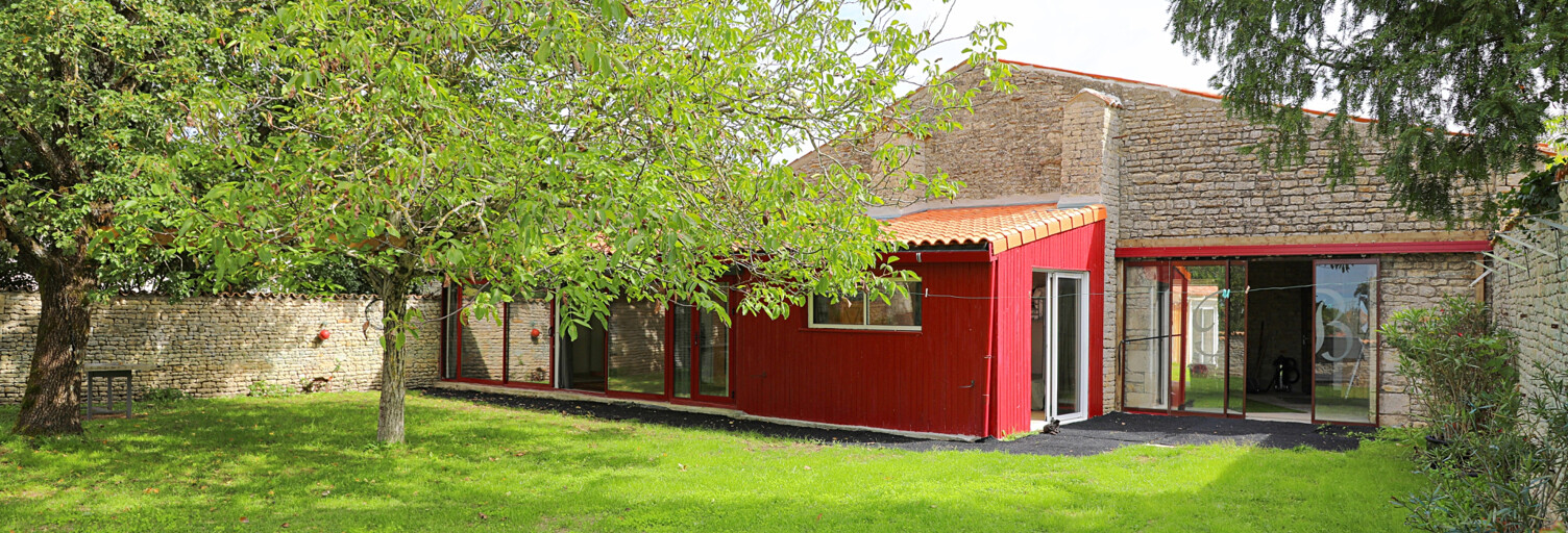 Maison 5 Pièces 220 m² à vendre à Benon (17170)