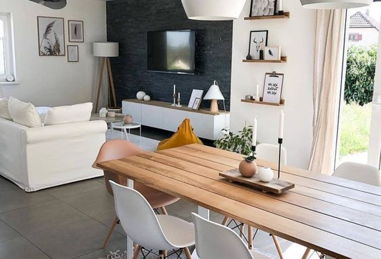 Maison familiale avec garage et jardin privatif — photo 1