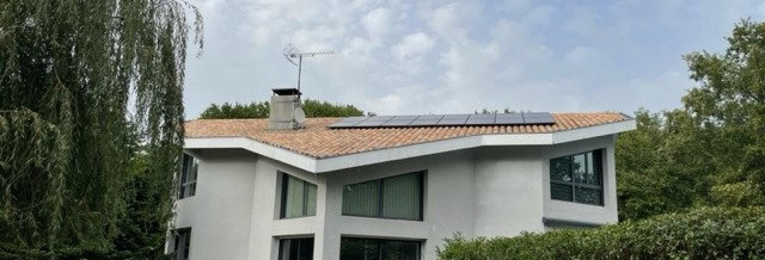 Maison 11 Pièces 300 m² à vendre à Vendays-Montalivet (33930)