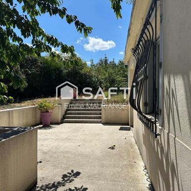 Immeuble  243812 €