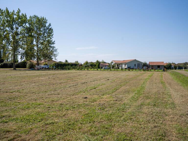 Magnifique maison en forme de U sur un terrain de 2906 m2 dans les Landes. — photo 1