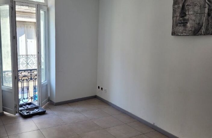 Immeuble — photo 2