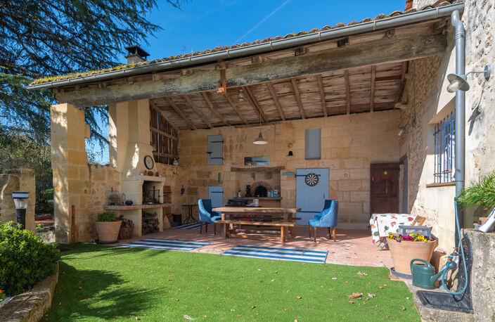 BIEN EN PIERRE - 325 M2 - OPPORTUNITÉ RARE - POSSIBILITE GIT — photo 2