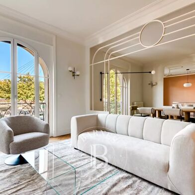 Appartement 4 pièces 2495 €