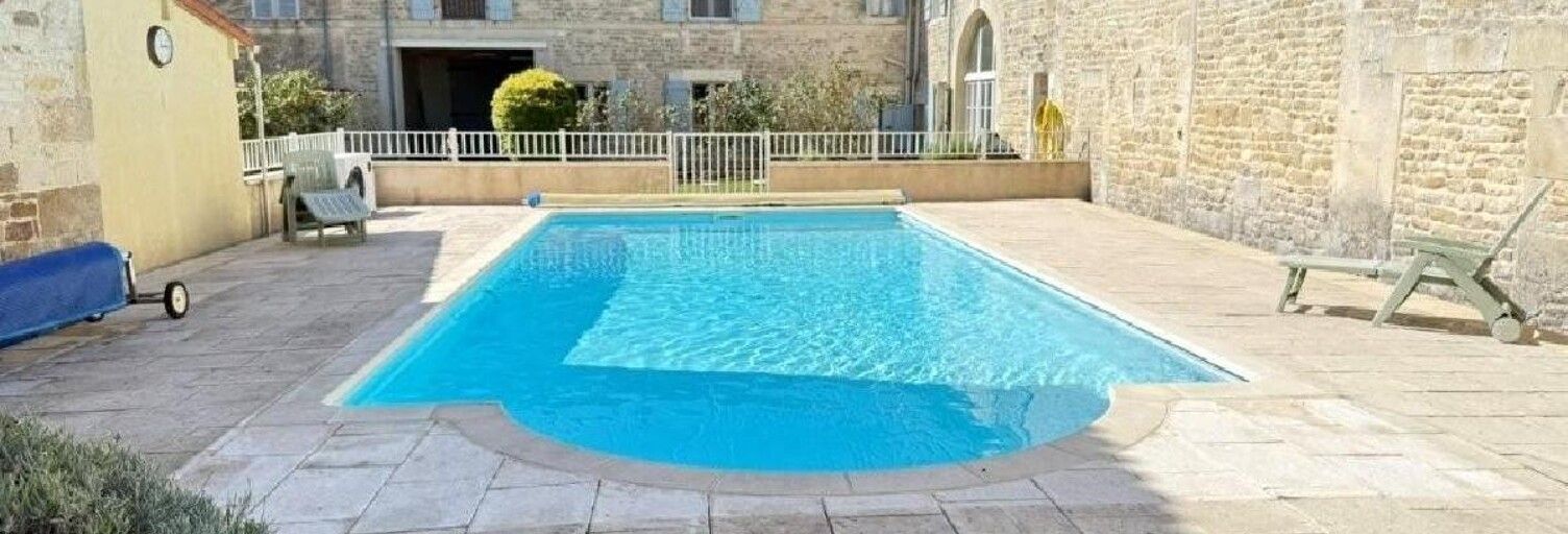 Maison 10 Pièces 392 m² à vendre à Aigre (16140)