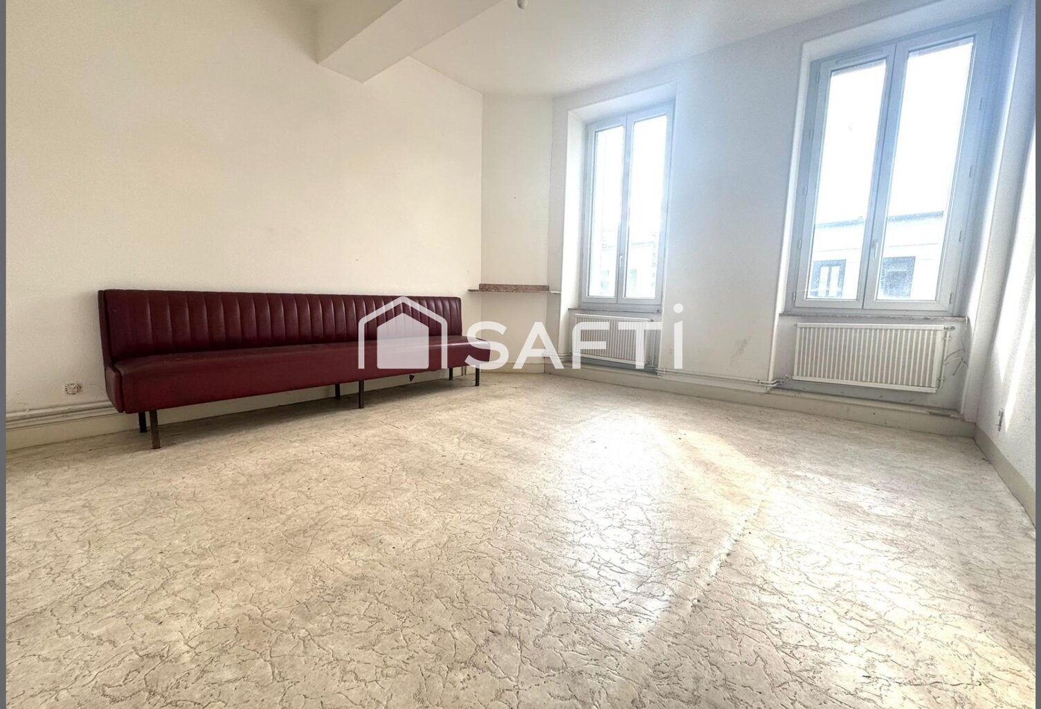 Immeuble de 225 m2 sur 3 niveaux — photo 1