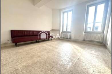 Immeuble  82500 €
