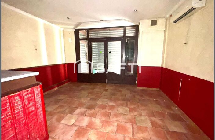 Immeuble de 225 m2 sur 3 niveaux — photo 4