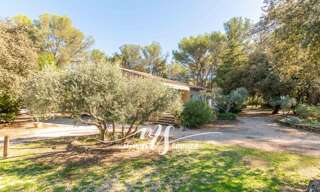 Maison 15 Pièces 300 m² à vendre à Grans (13450)