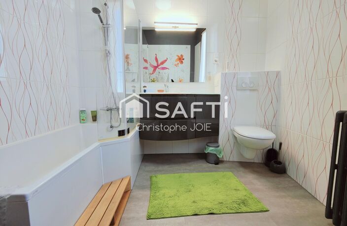T8 235 m² en pierre lumineuse- Au calme- DPE C — photo 5