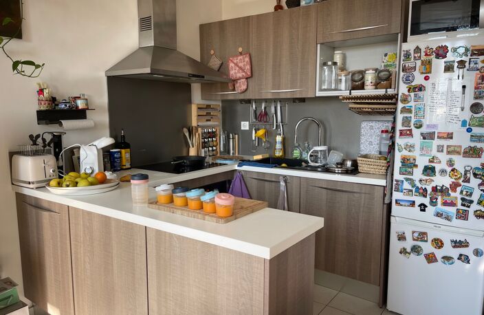 Vente appartement 3 pièces 70 m² Marseille 2 (13002) — photo 3